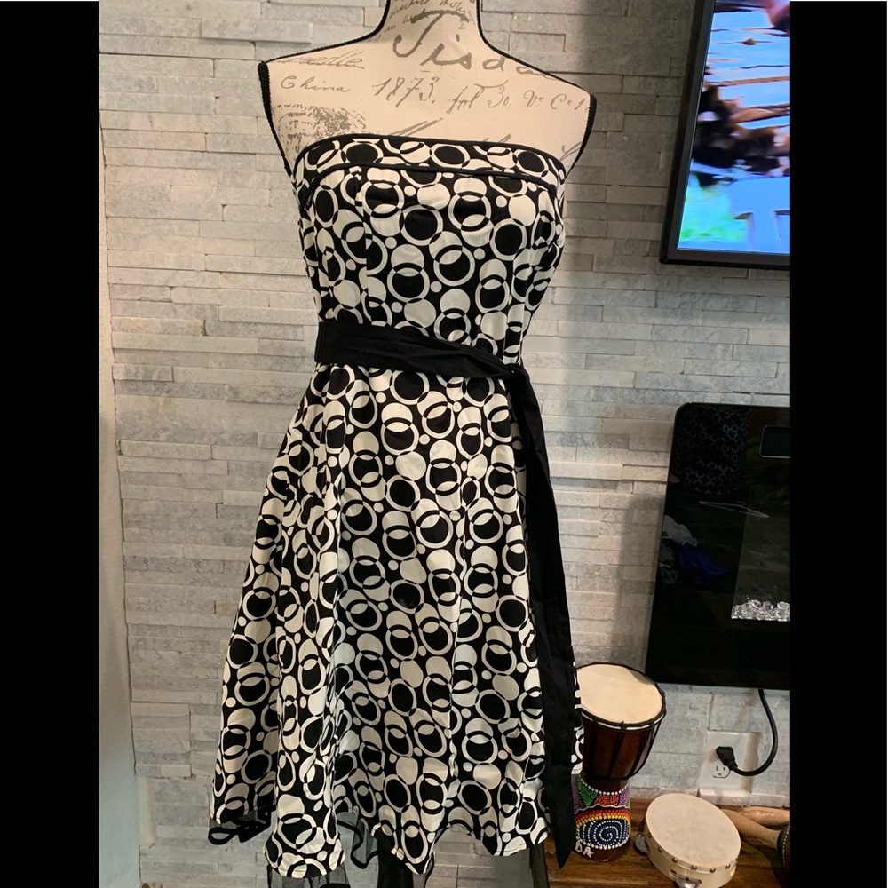 5 for $25 Cocktail strapless dress size 9
